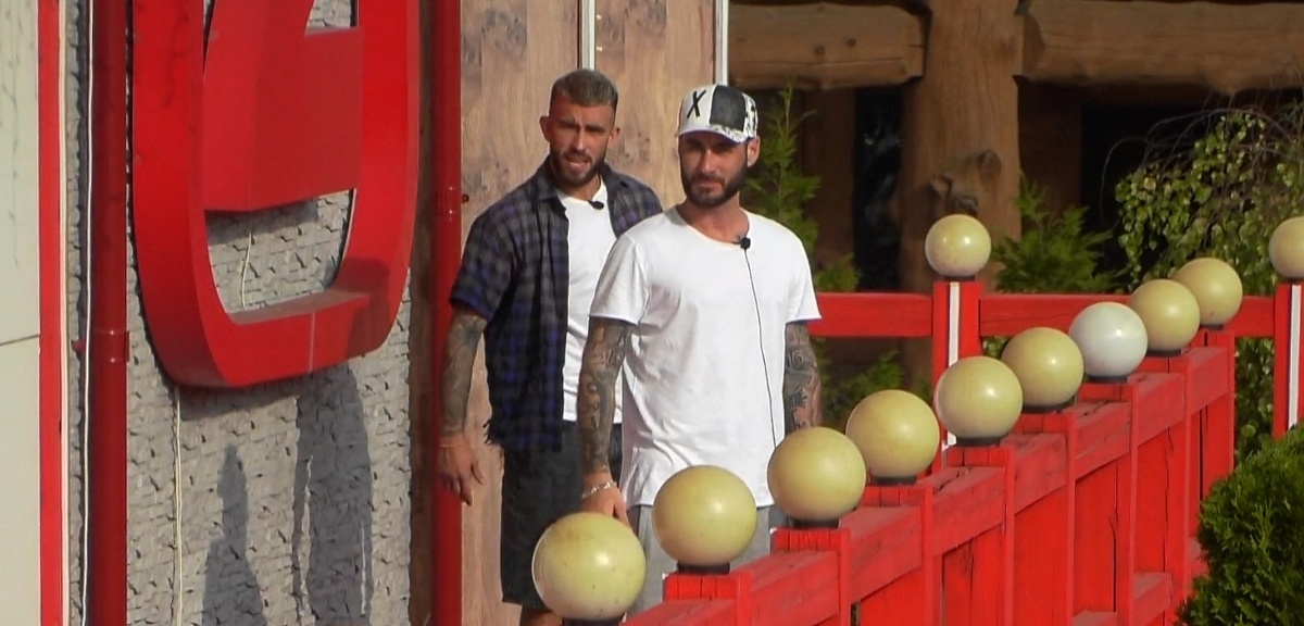 Тигран Салибеков и Игорь Григорьев (фото из эфира на «Okko»)