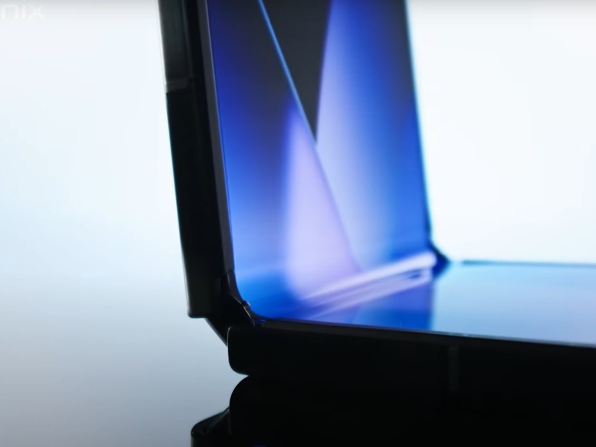    Infinix показала свою первую раскладушку ZERO Flip