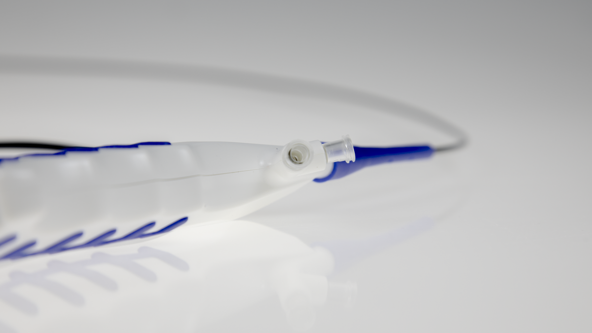 Рабочий канал 3,5 Шр. (в положении 3 часа): позволяет проводить дополнительные манипуляции, такие как биопсия или установка стентов, без замены инструмента.