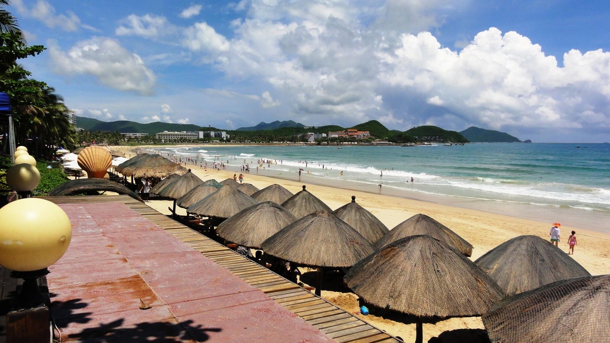 The water temperature stays around +25°C all year round. Photo: Boris B. / Yandex Maps