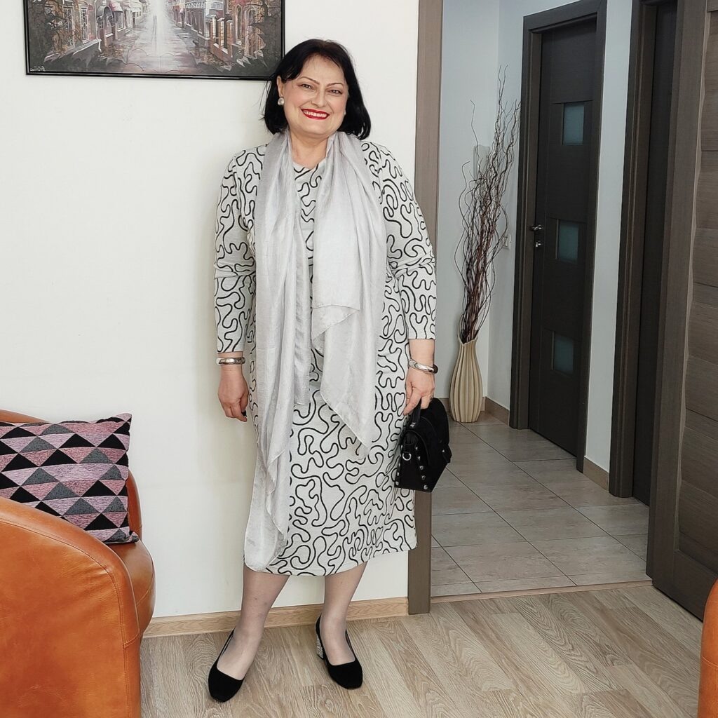      @maxineover50 Info Style