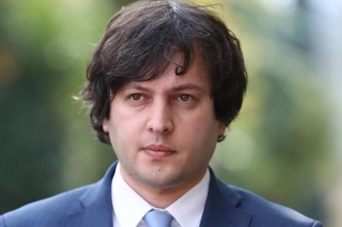    Премьер Грузии объяснил кадры конфликта на Украине на предвыборных баннерах