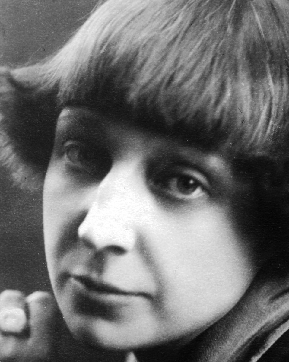 Марина Цветаева, 1925 год (фото Петра Шумова) (Википедия)