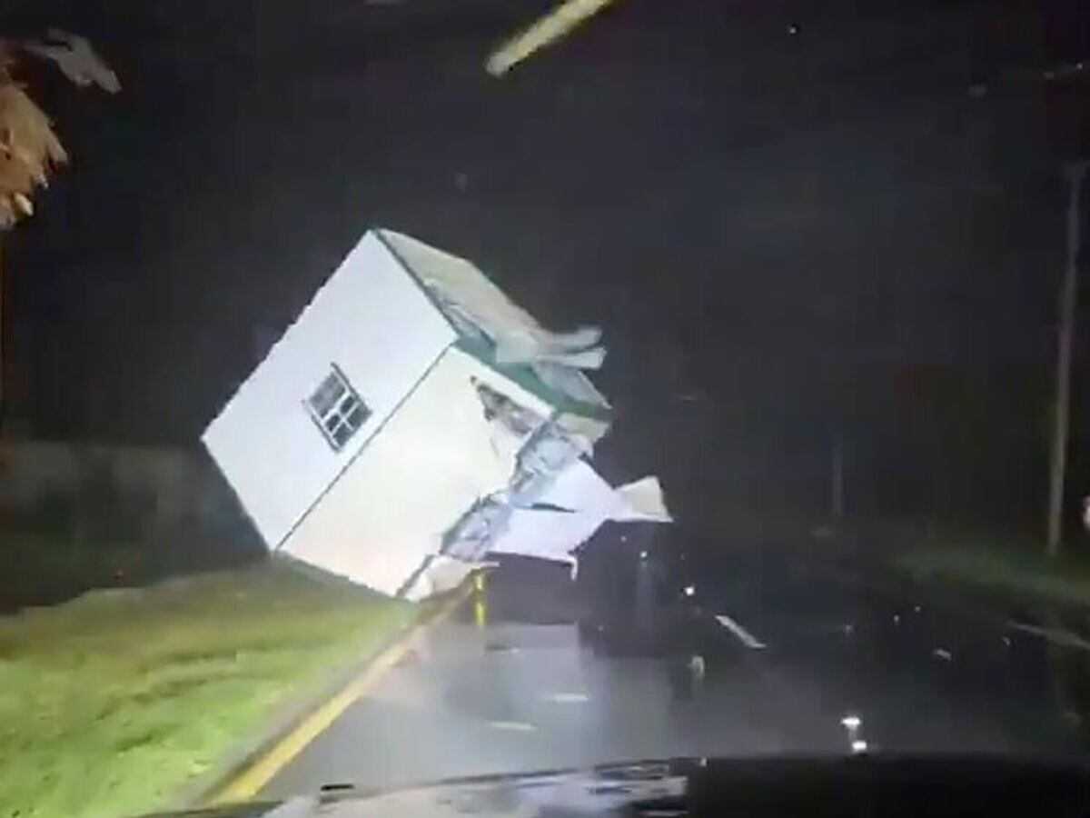    Ураган "Хелен" в штате Флорида© Кадр видео из соцсетей