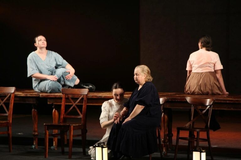    Артисты Орского драмтеатра представят жителям Тобольска три лучшие свои постановки Марина Шарт