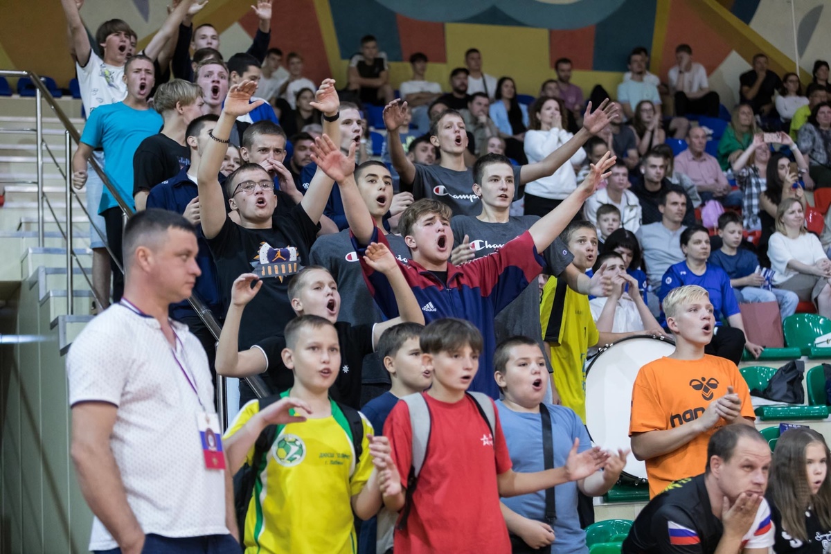 Болельщики на матче СКИФ – «Динамо» (Астрахань)