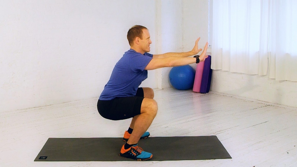 Самое главное – не забывайте про технику выполнения приседаний. 