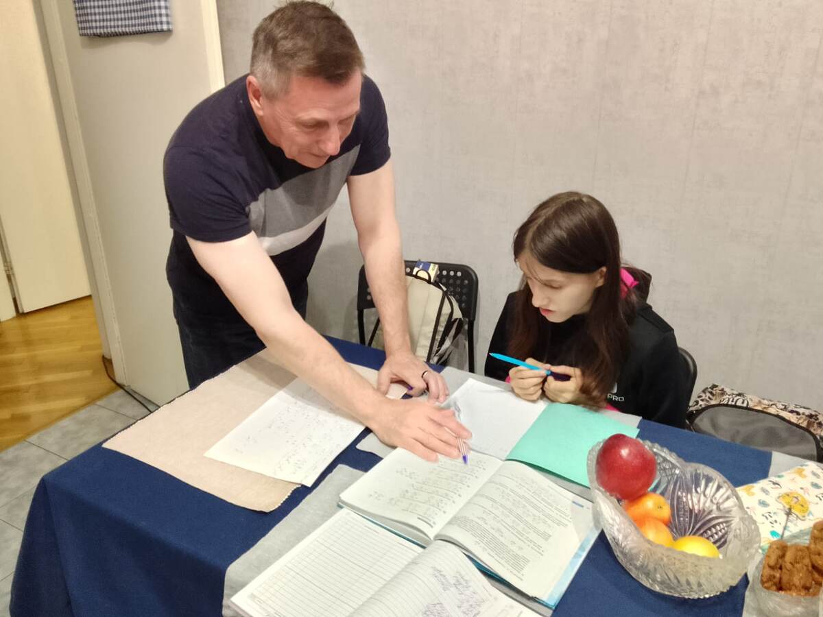 Все процессы перемещаются на кухню, под мамин тотальный контроль