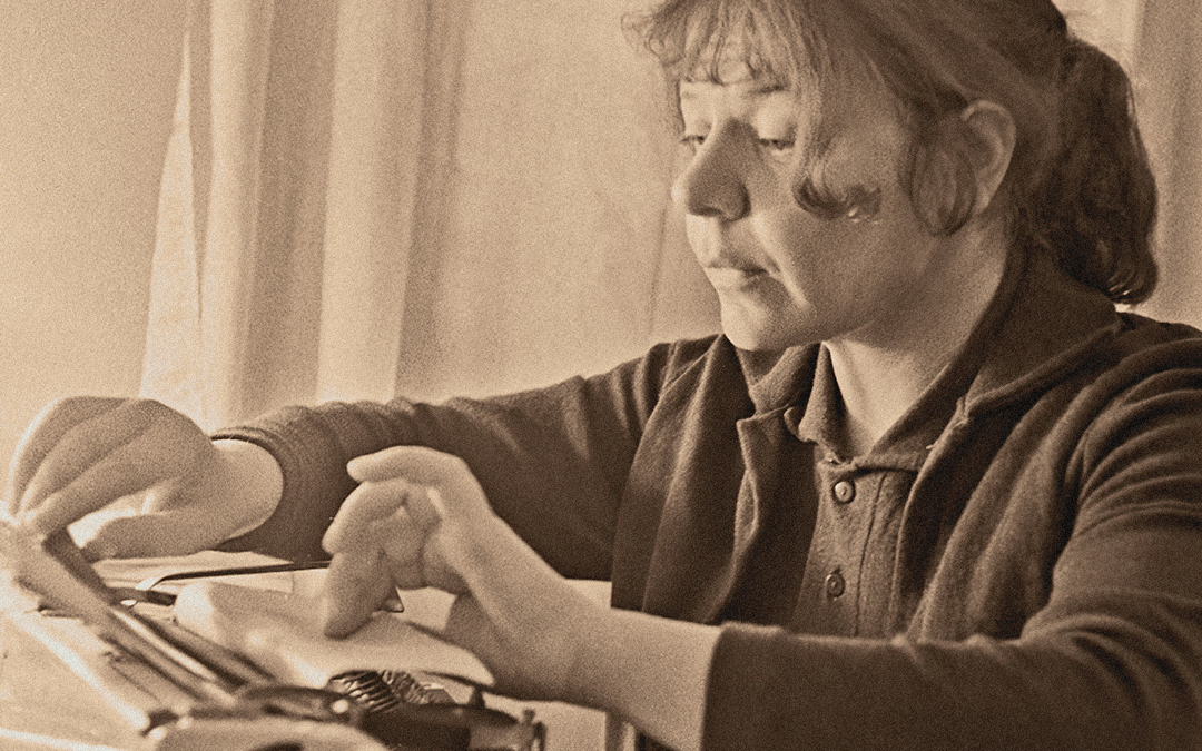 Новелла Николаевна Матвеева / Москва. 1966 г. / Фотограф: Владимир Савостьянов / Источник rg.ru