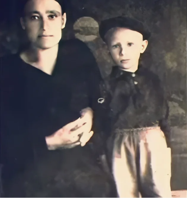 С мамой Степанидой Наумовной