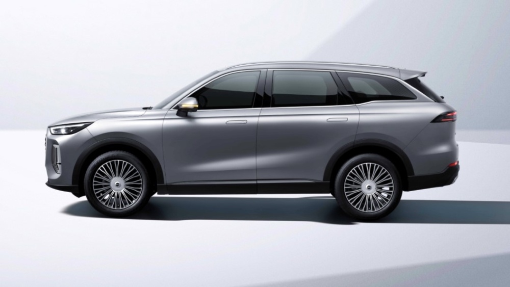 Кроссовер построен на современной платформе T2X