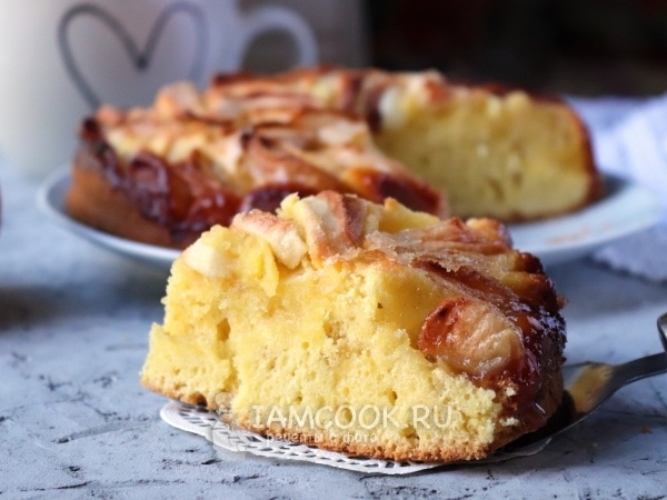 Идеально пропекаются и всегда пышные: любимые яблочные пироги к чаю