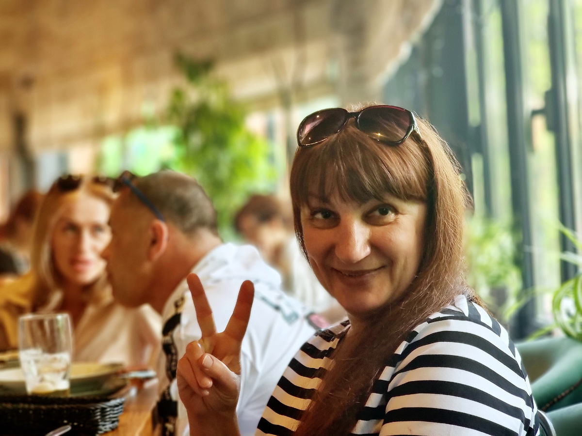 Марина у нас - умница, красавица и оптимитстка) Фото из архива Марины АБРОЧНОВОЙ)