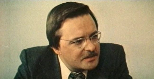 Кадр из фильма «Взрослый сын» (1979). Скриншот.