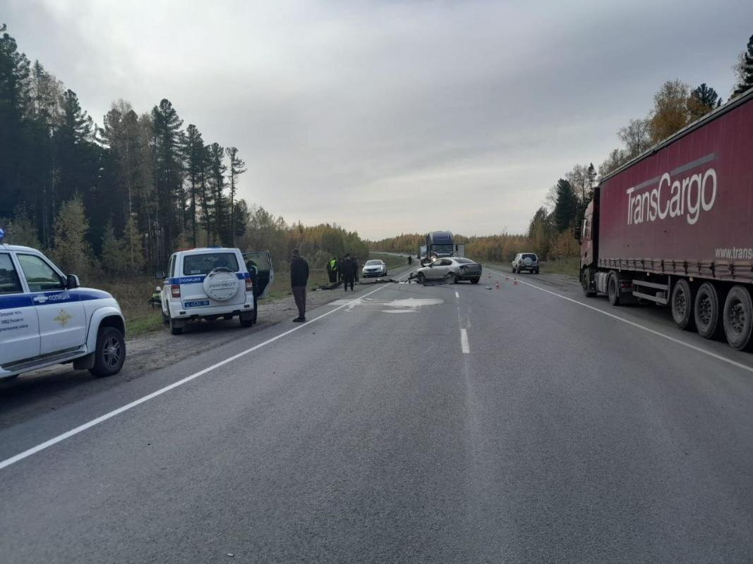    В тройном ДТП в Югре погиб человек