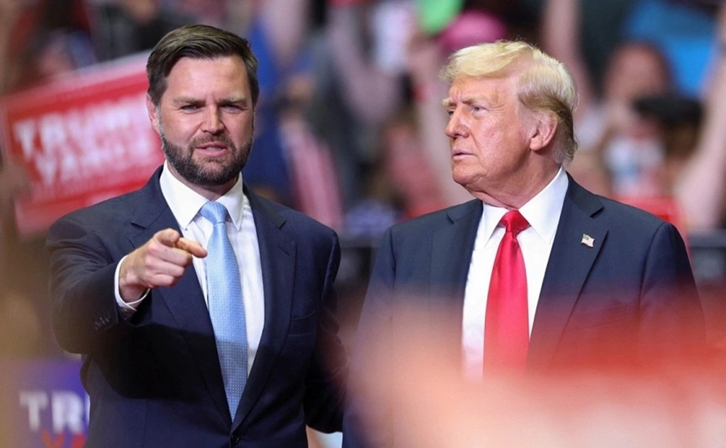 Дональд Трамп и его кандидат в вице-президенты Джей Ди Вэнс