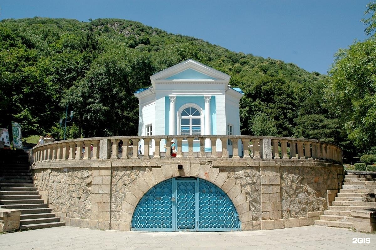 Славяновский источник в Железноводске