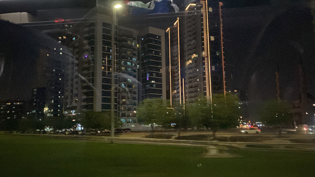 Отель вечером