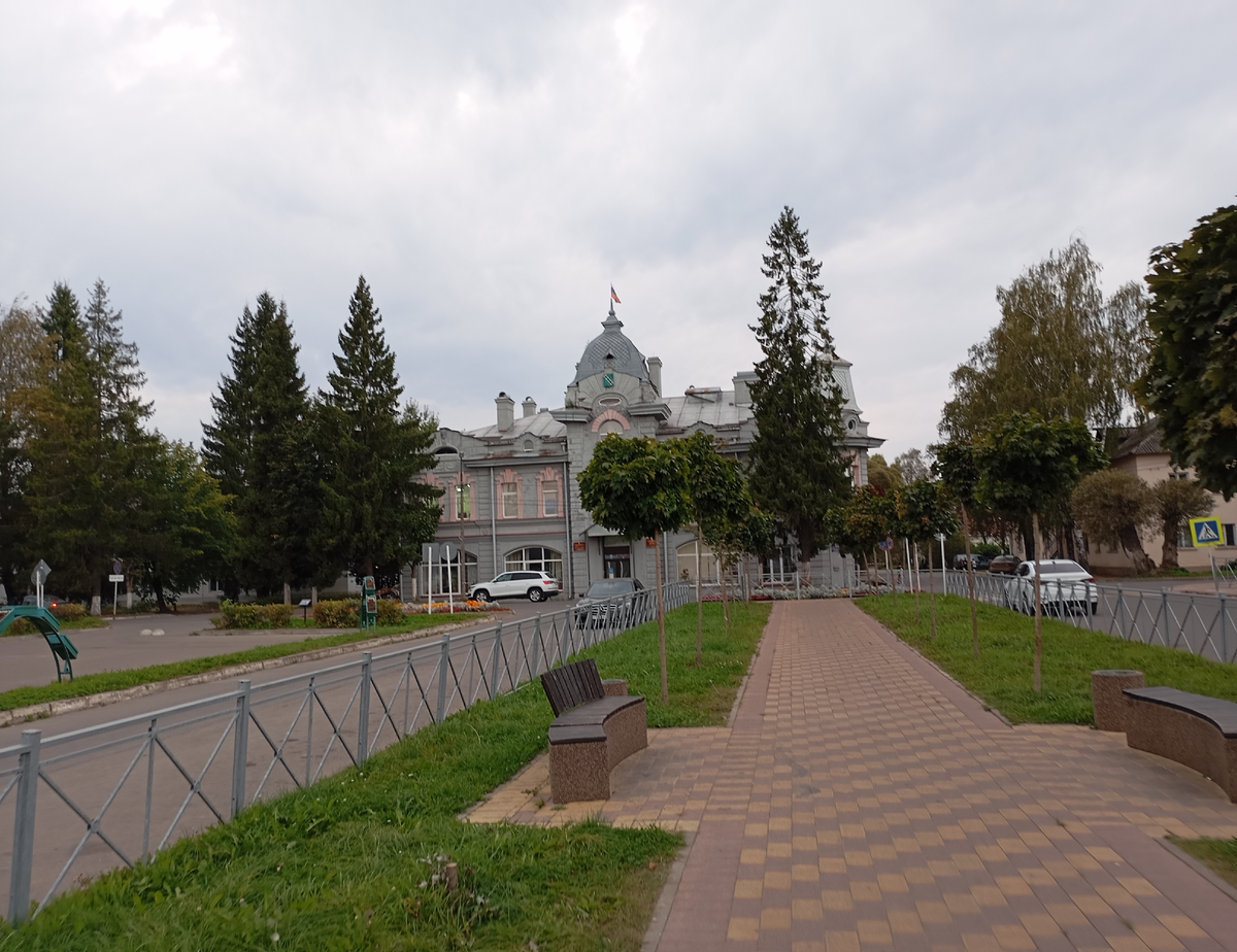 Провинциальный город