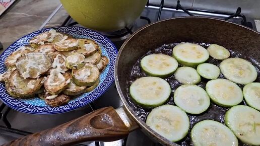 Жарю кабачки с чесночком🧄🥘и майонезом