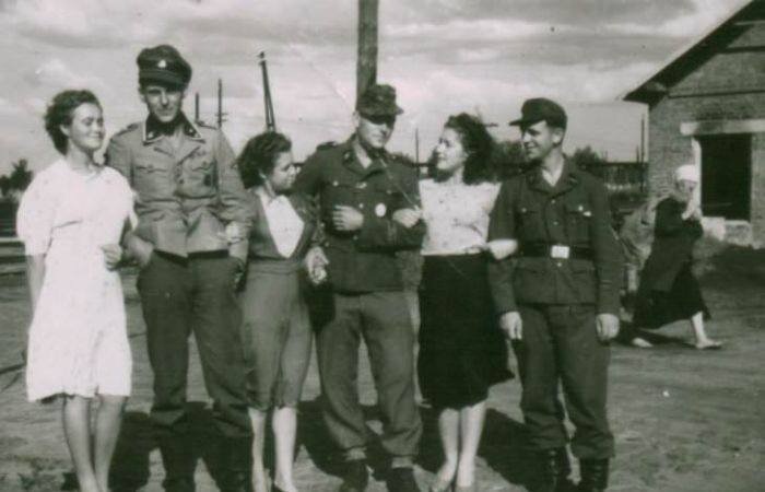  От связи с немцами рождался ребенок, и он не знал своего отца. . /Фото: ilawjournals.com