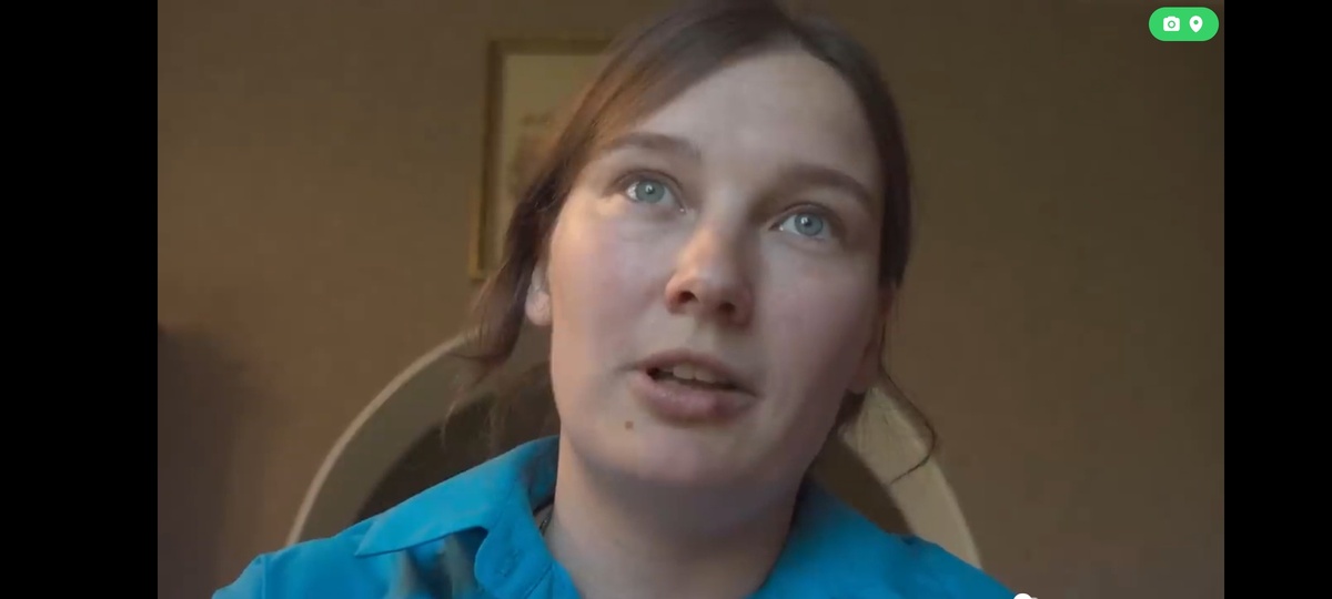 Скрин с передачи "Алёна в большом городе" на платформе VK video