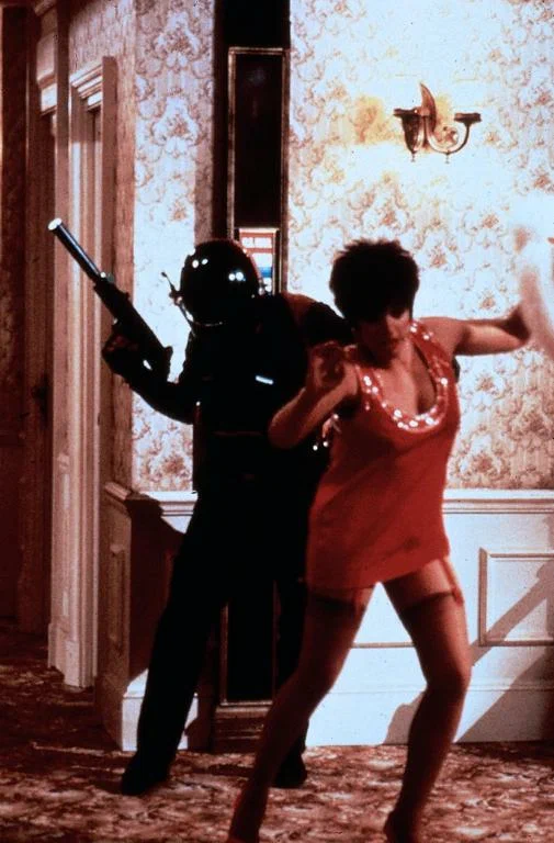 Работа опасная, но впечатлений масса. 