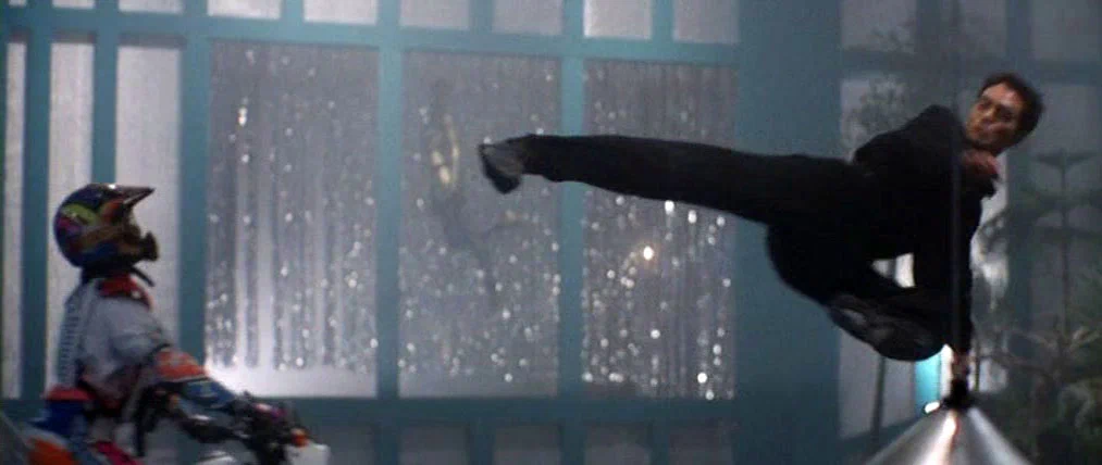 Ногой в полете в щи! Дух старой школы!