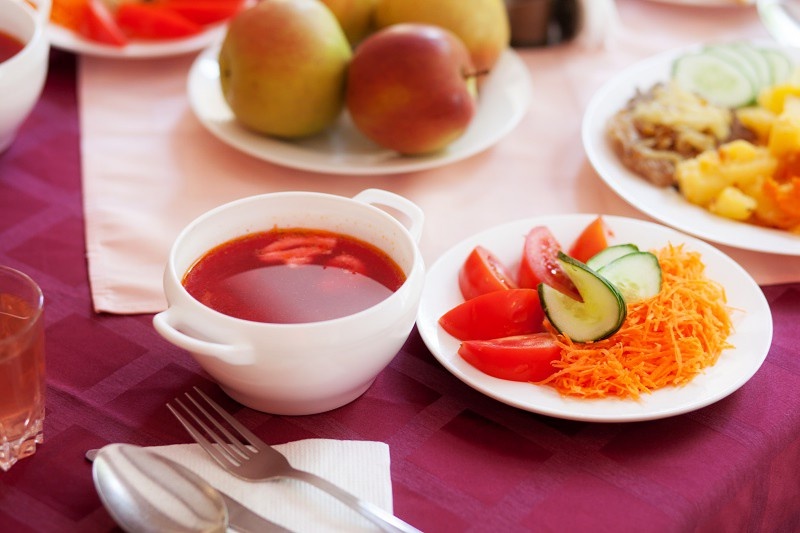 Певзнер разработал 15 диетических столов. 