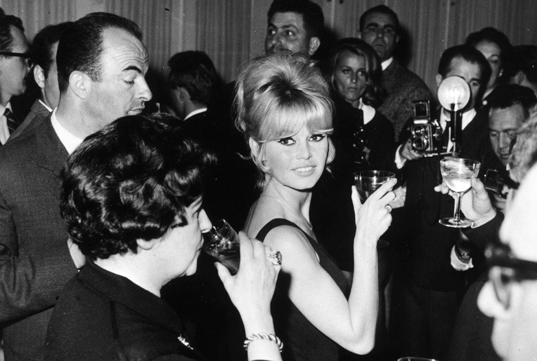Брижит Бардо – 90. Чем занимается и где живет икона стиля 50-х и 70-х годов прошлого столетия?