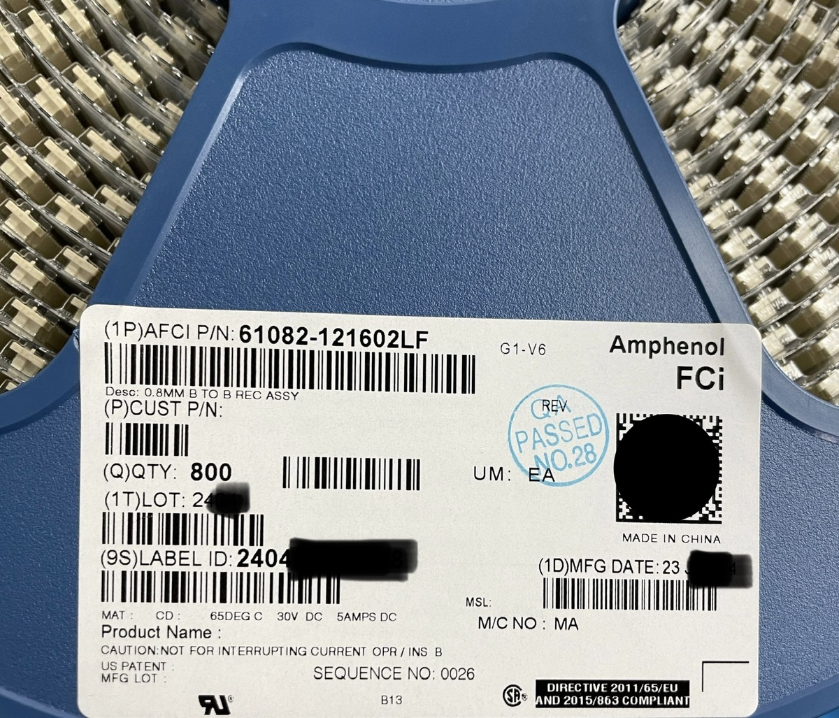 AMPHENOL Series 61082-121602LF