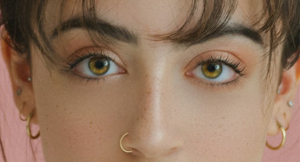 Стойкий финиш: лучшие тональные кремы на осень