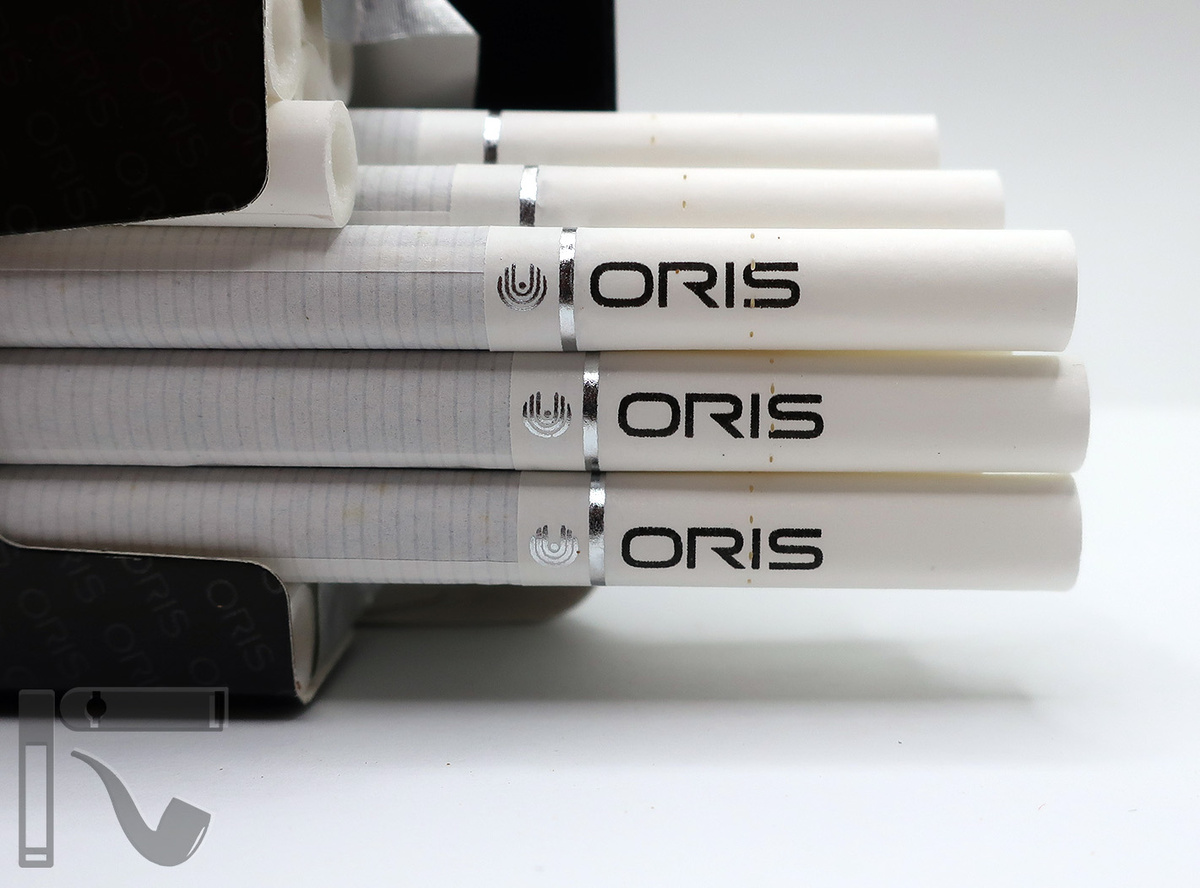 Сигареты Oris Black. Фото: © канал "Уголок Курильщика"