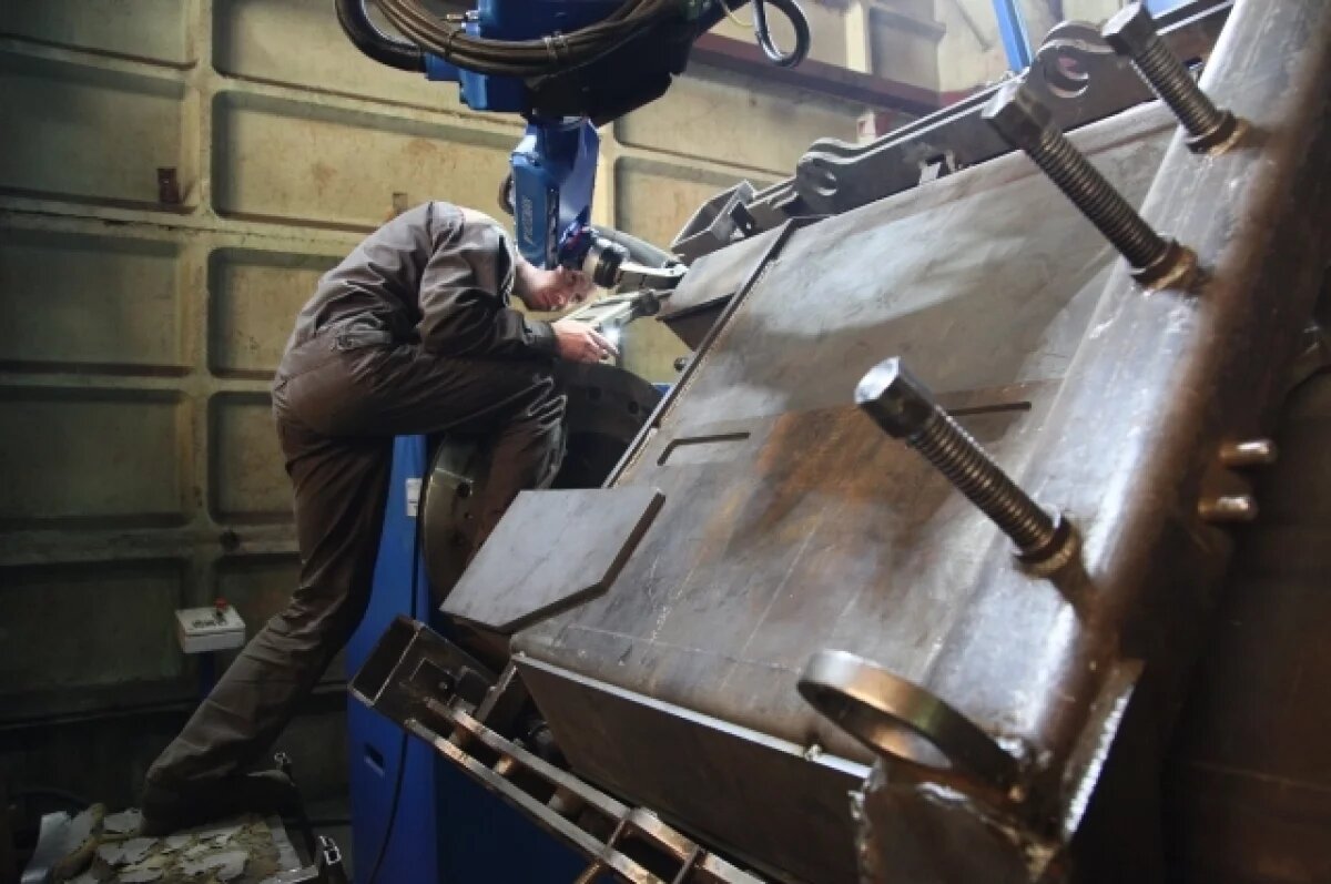    Губернатор края обратился к работникам машиностроительной отрасли