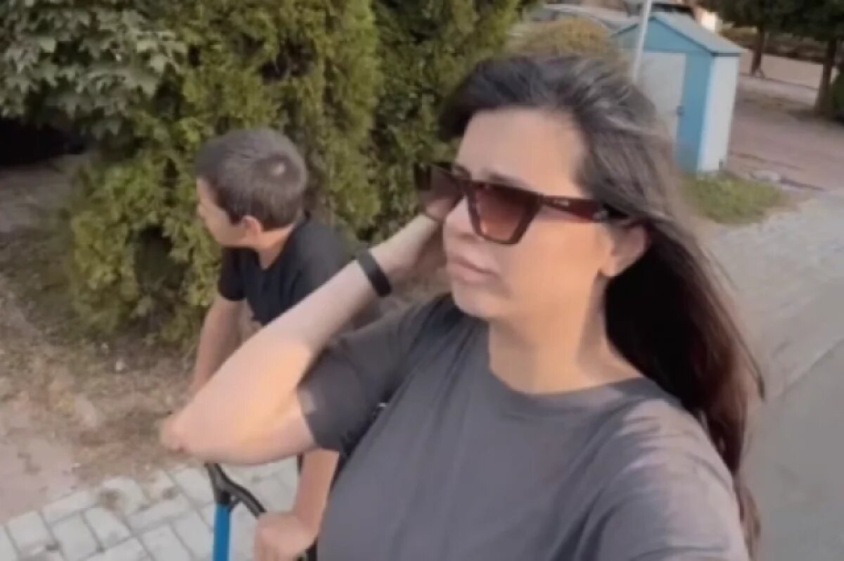    Звезда «Дома-2» из Волгограда поделилась прайсом за отметки сына-школьника