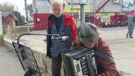 Поем вместе с Алексеем Ивановичем!