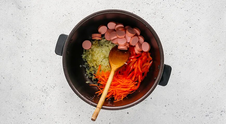   Сырный суп с сосисками и плавленым сыром (gastronom.ru)