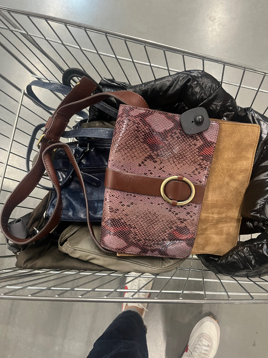 1900 руб (без учета скидки)