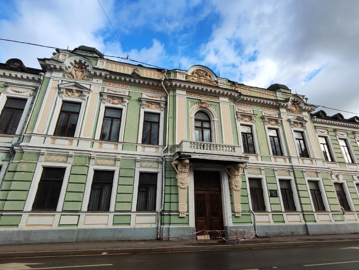 Подсосенский переулок, 21, стр.1. Все фото автора.