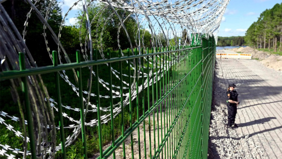    Норвегия рассматривает вариант строительства забора на границе с Россией Ирина Петрова