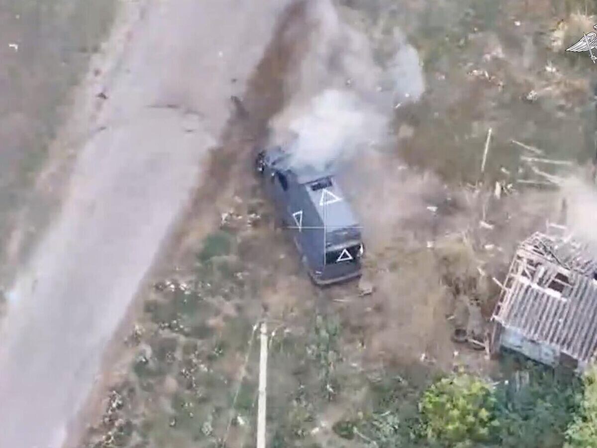    Автомобиль ВСУ, уничтоженный из гранатомета в Курской области. Кадр видео© Минобороны России