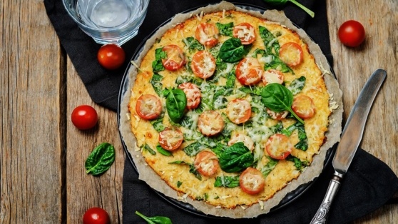    30 минут на кухне: пицца из кабачков с помидорами и сыром на сковороде Алина Городниченко