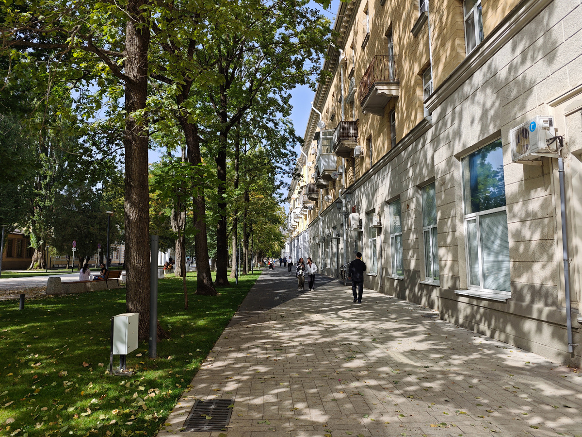 1. Проспект Октябрьской Революции