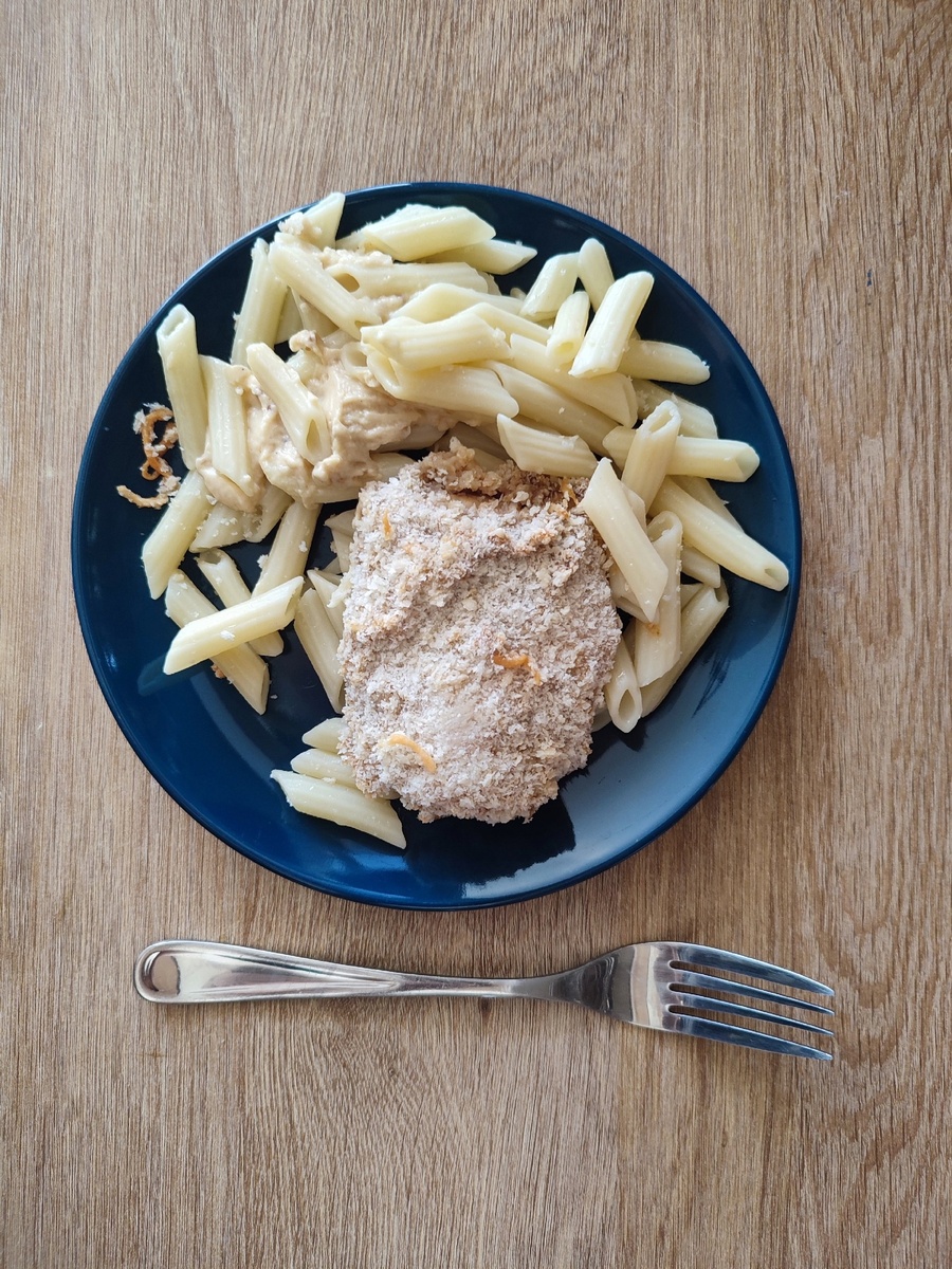 Котлета и макарохи