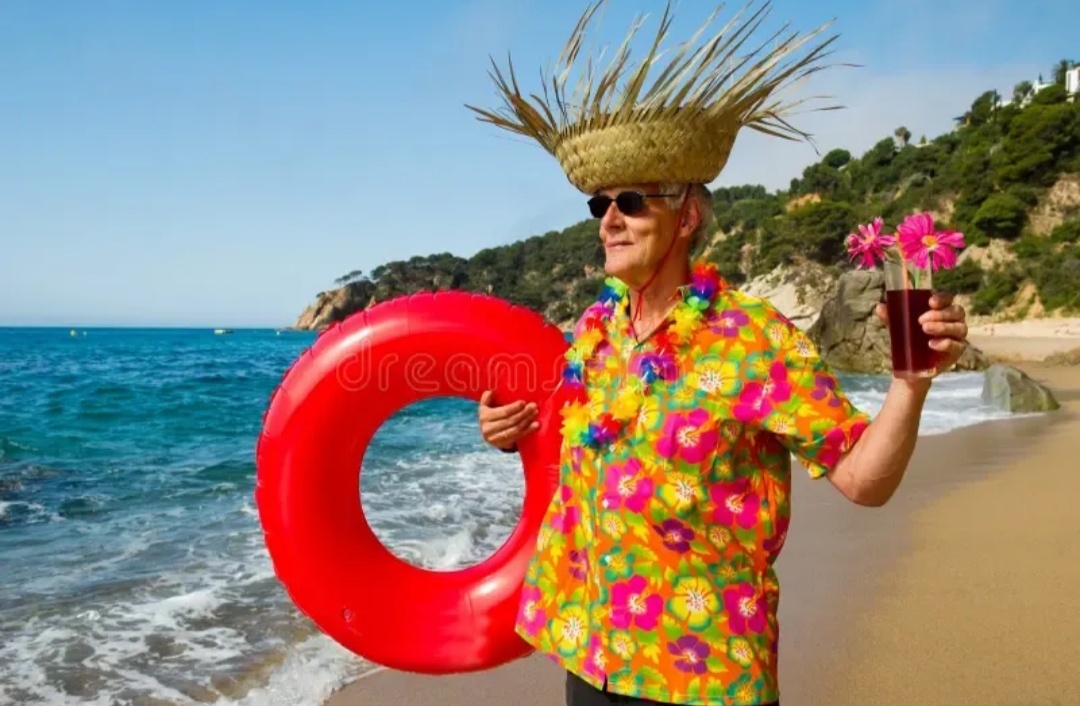 Неделю была в Черногории, и каждый день выходила на пляж поваляться.

К тем же лежакам приходила парочка лет шестидесяти пяти, наверное. Она крупная, загорелая и в алом купальнике с завязочками на груди, он – худой, но с животом, седой и морщинистый как черепаха, с кожаными браслетами. За ними было интересно наблюдать.

В первый раз, когда я их заметила, мужчина надувал плавательный круг. Пыхтел и пыжился, а когда надул, огрел им по голове свою женщину. Она закурила сигарету и пошла плавать. Минуты четыре ей досталось спокойствия. Потом мужчина сел жопой в круг на воде и погреб в ее строну. Она тянула его за ногу. Он хохотал.

На следующий день они ели булочки из бумажного пакета. Она надкусывала разные и складывала на его лежак. Ему не нравилось. Он ворчал. Наверное, о том, что он не помойное ведро, есть он это не будет, и чтобы она шла на хер со своим маковым рулетом. Потом она уснула, он набрал в ладоши воды и вылил ей на шляпу.

А в последний раз, когда я видела их на пляже, они читали журнал. Передавали его, зачитывали вслух, показывая пальцем на текст, и громко обсуждали. Спорили, психовали. Когда он уснул, она накрыла его большим зеленым полотенцем.

Мне понравилась эта парочка, потому что им было дело до друг друга. Ущипнуть, рассказать, потрогать, вникнуть, подшутить, спросить, участвовать – их увлекал контакт. Думаю, именно поэтому Черногорию они запомнят, как красивую страну.

Мелочи, которые ты разделяешь с другим человеком, склеивают что-то большое между вами. Ведь совершенно точно ясно, что, если тебе не хочется огреть человека надувным кругом, – это не любовь...))

Евгения Плихина