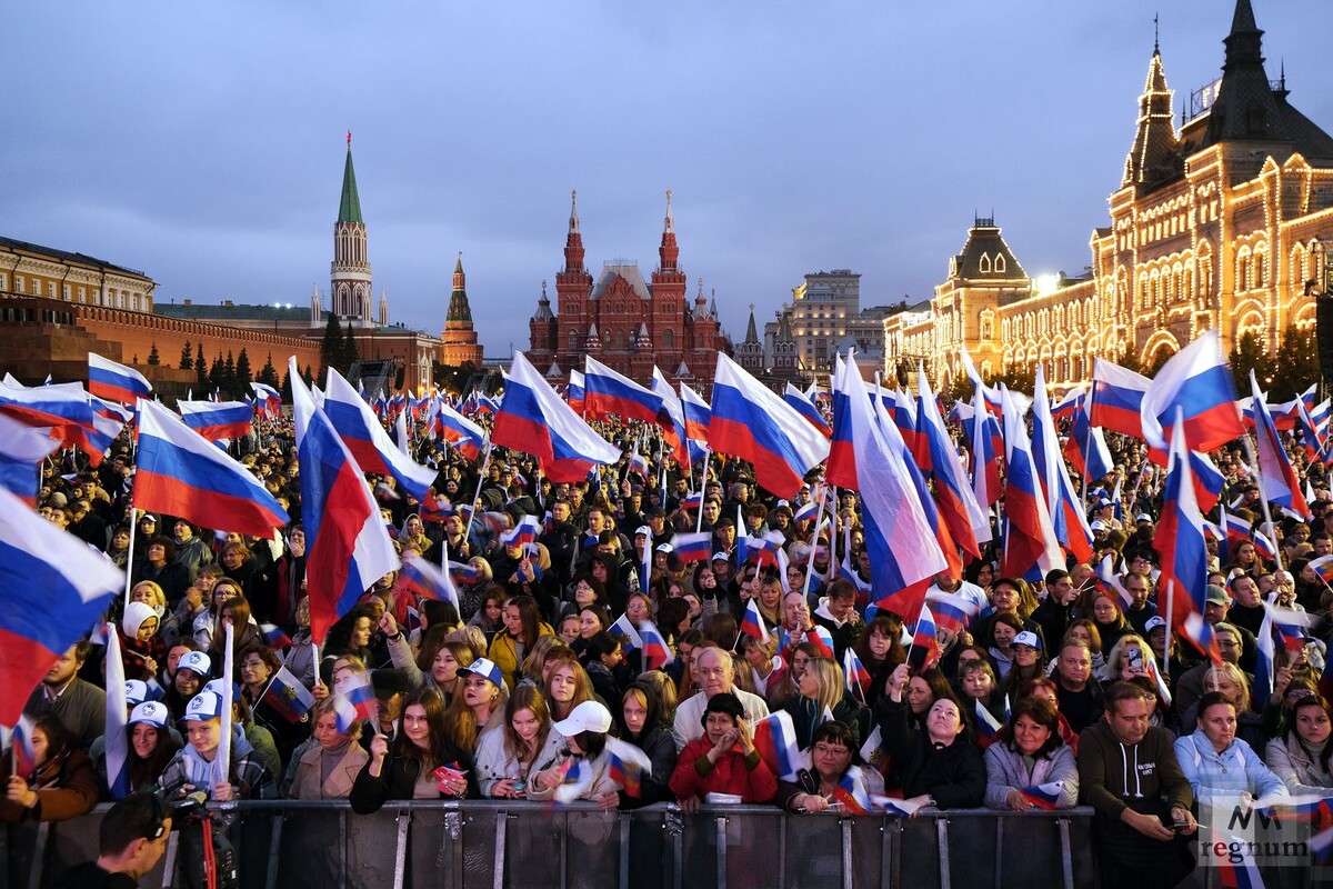    Митинг-концерт, посвященный воссоединению ДНР, ЛНР, Запорожья и Херсона с Россией / Источник: Василий Иванов © ИА REGNUM
