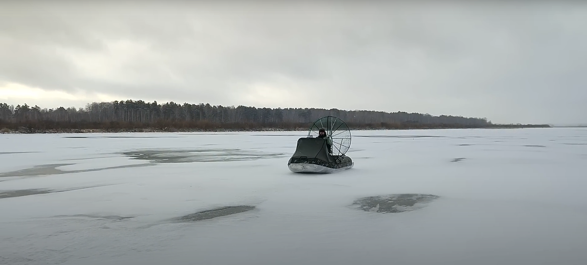 По первому льду на Аэролодке.