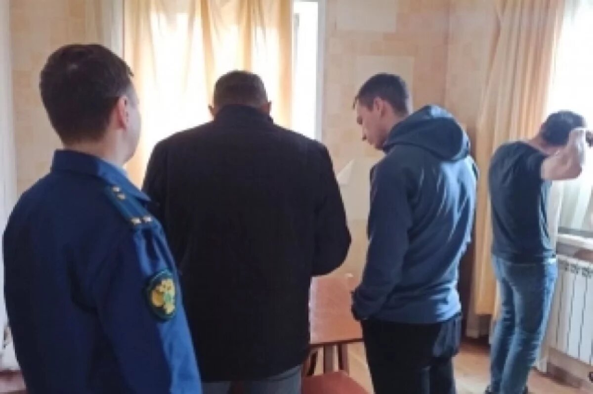    Более 30 мигрантов фиктивно поставил на учёт житель Новосибирской области