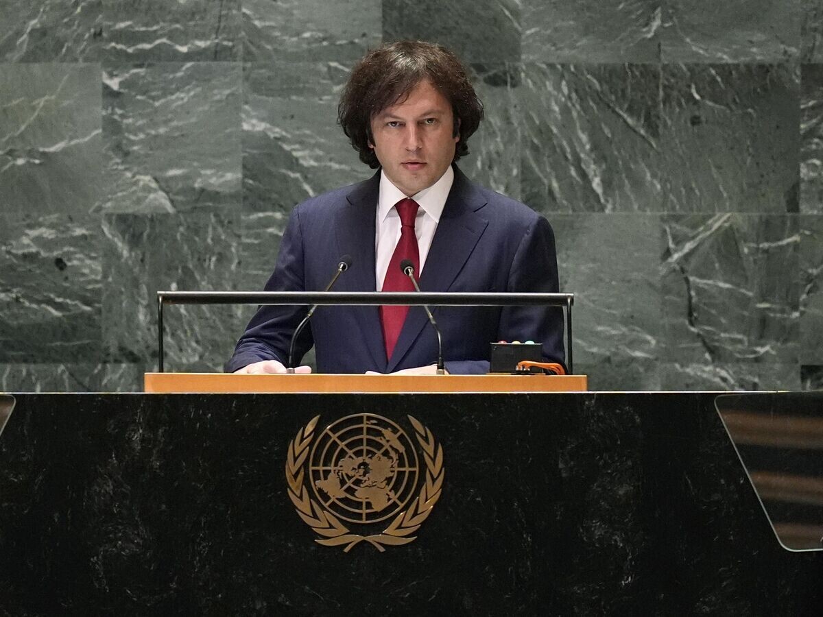    Премьер-министр Грузии Ираклий Кобахидзе во время выступления на 79-й сессии Генеральной ассамблеи ООН© AP Photo / Pamela Smith