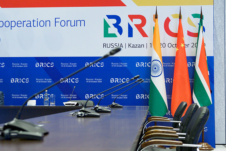    «В течение года проходили встречи в формате БРИКС на разных уровнях. На этих форматах обсуждался очень широкий круг вопросов: экономика, финансы, безопасность, международная проблематика, транспортная» Фото: «БИЗНЕС Online»